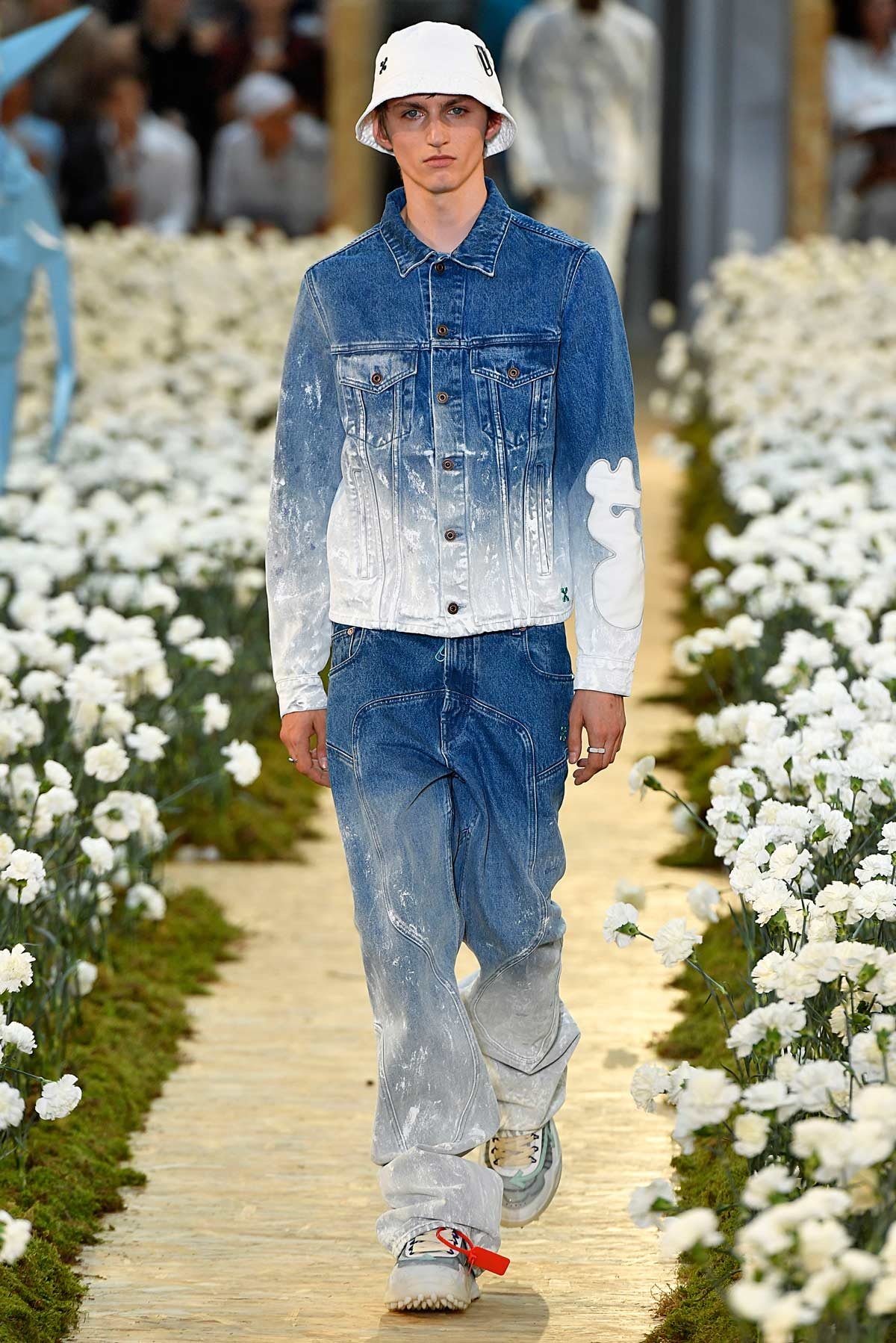 Virgil Abloh brings out stars for Off White Paris fashion show