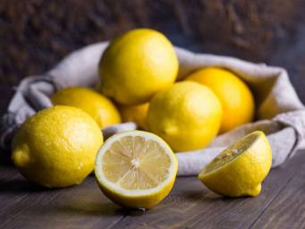 Top 12 healthful fruits