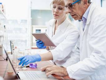 Novel Alzheimer's drug passes first phase of human testing