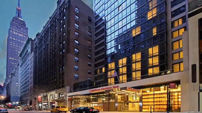 Hilton Garden Inn New York Midtown Park Avenue Hotel - Exterior