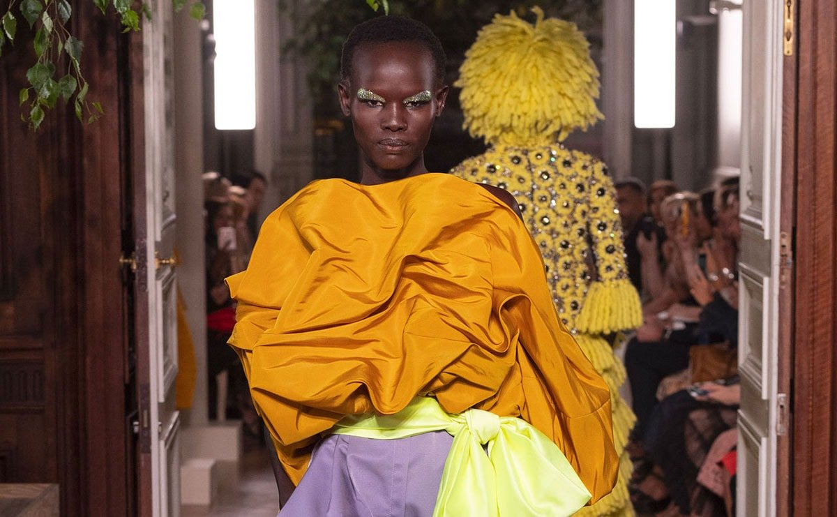 Valentino to stage couture show in Beijing