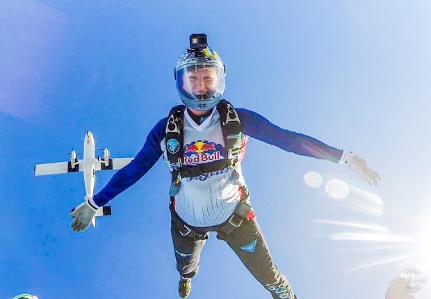 melanie curtis flying
